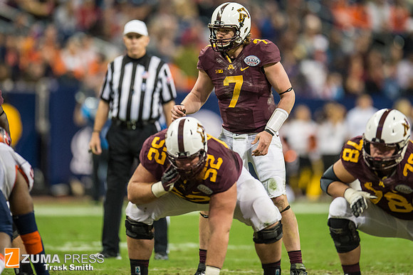 NCAA football 2013 - Texas Bowl: Minnesota vs Syracuse