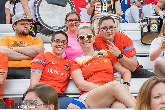 Houston Dash fans