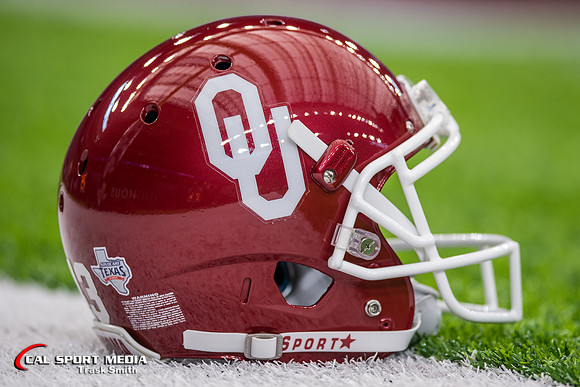 NCAA Football 2016: Advocare Texas Kickoff Houston vs Oklahoma SEP 03