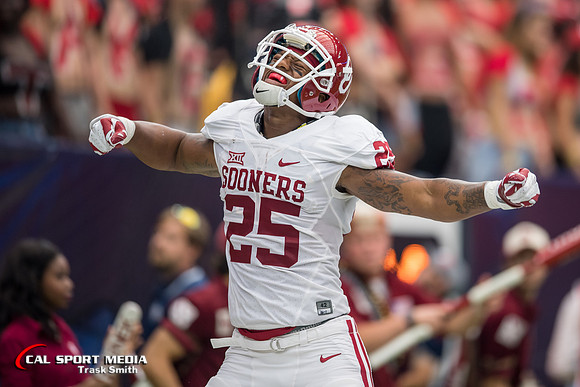 NCAA Football 2016: Advocare Texas Kickoff Houston vs Oklahoma SEP 03