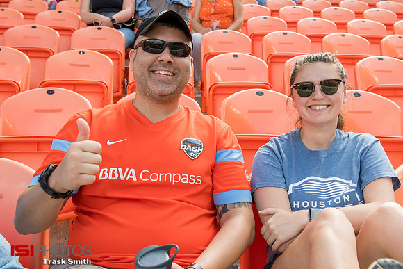 Houston Dash fans