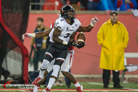 NCAA Football 2015: Cincinnati Bearcats vs Houston Cougars NOV 07