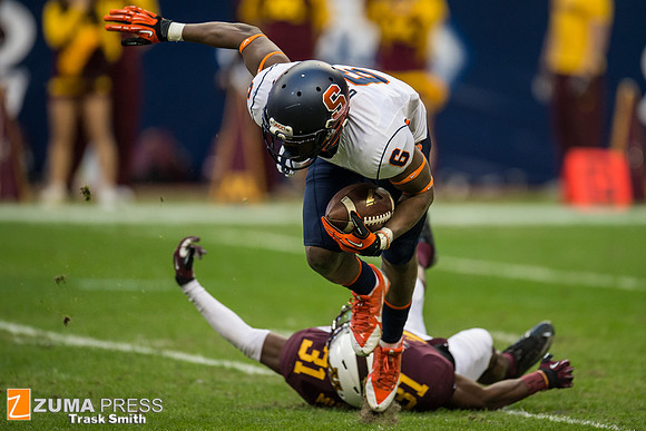 NCAA football 2013 - Texas Bowl: Minnesota vs Syracuse
