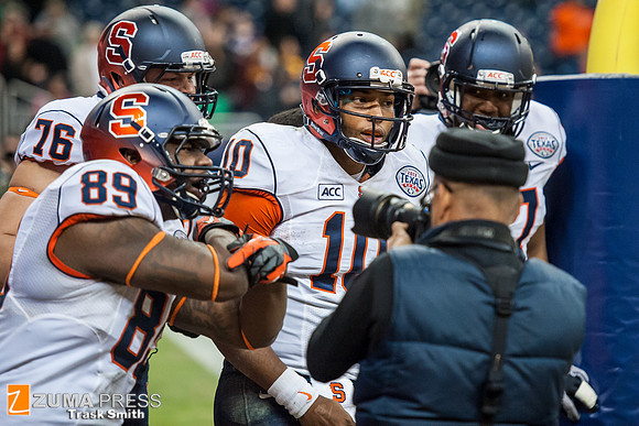 NCAA football 2013 - Texas Bowl: Minnesota vs Syracuse