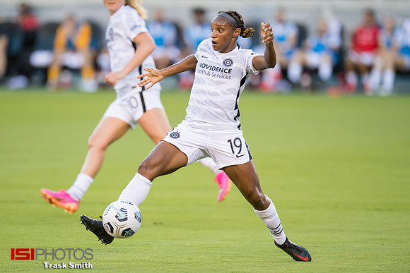 Crystal Dunn