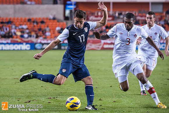 Soccer 2012 - USA and Canada tie 0-0