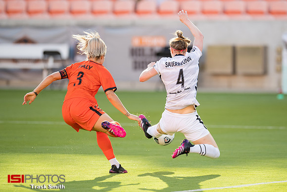 Becky Sauerbrunn, Rachel Daly