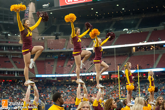 NCAA football 2013 - Texas Bowl: Minnesota vs Syracuse