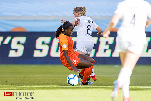 Nichelle Prince, Theresa Nielsen