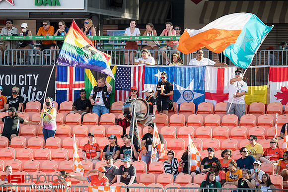Houston Dash fans