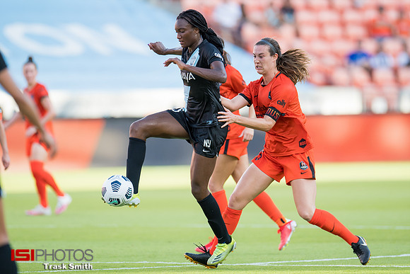 Ifeoma Onumonu, Katie Naughton