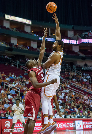 NCAA Basketball 2016: Arkansas vs Texas DEC 17