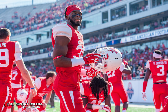 NCAA Football 2015: Temple Owls vs Houston Cougars DEC 05