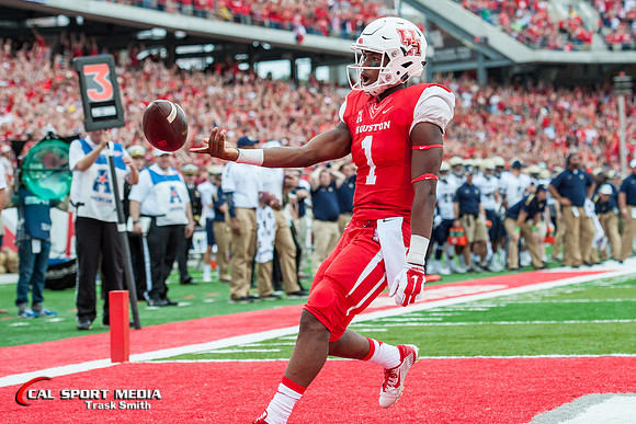 NCAA Football 2015: Navy Midshipmen vs Houston Cougars NOV 27