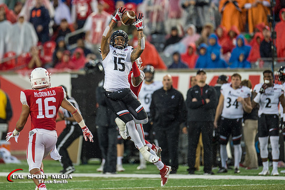 NCAA Football 2015: Cincinnati Bearcats vs Houston Cougars NOV 07