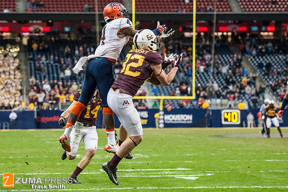 NCAA football 2013 - Texas Bowl: Minnesota vs Syracuse