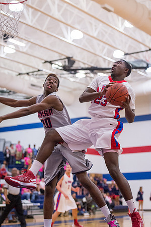 Basketball playoffs 2013 Ð the Brazosport Exporters defeat the Pearland Dawson Eagles 75-71.