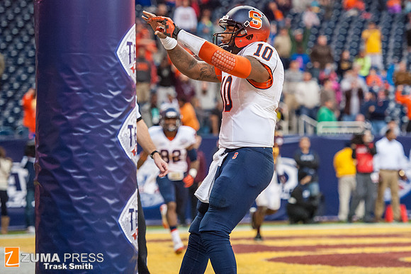NCAA football 2013 - Texas Bowl: Minnesota vs Syracuse