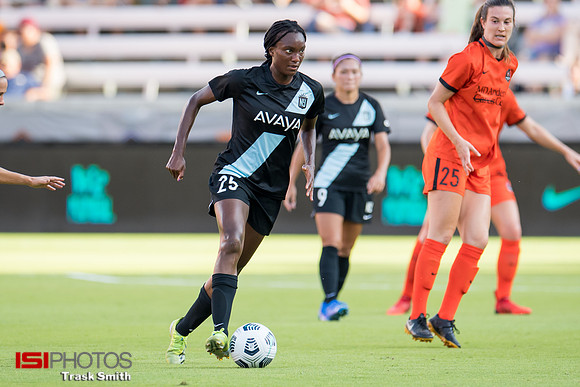 Ifeoma Onumonu