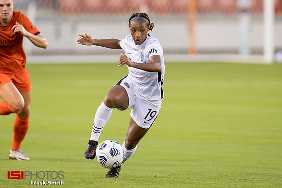 Crystal Dunn