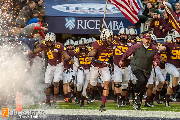 NCAA football 2013 - Texas Bowl: Minnesota vs Syracuse