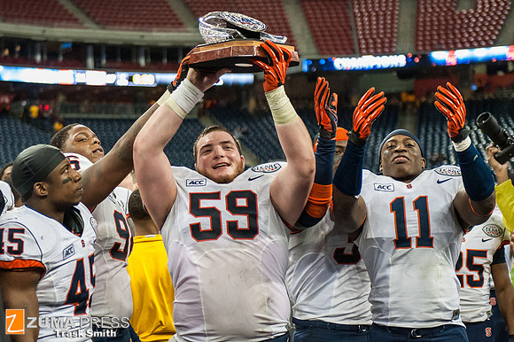 NCAA football 2013 - Texas Bowl: Minnesota vs Syracuse
