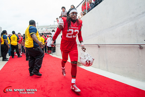 NCAA Football 2015: Navy Midshipmen vs Houston Cougars NOV 27