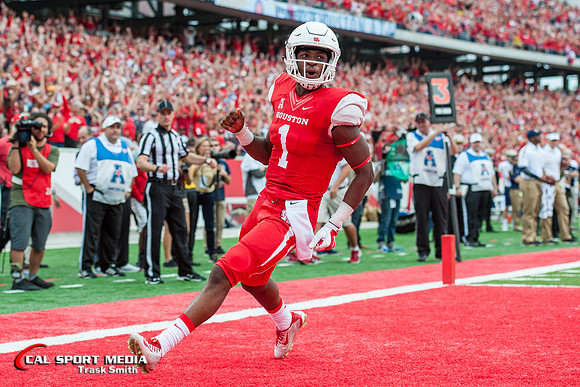 NCAA Football 2015: Navy Midshipmen vs Houston Cougars NOV 27