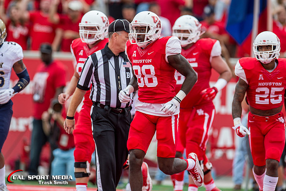 NCAA Football 2015: Navy Midshipmen vs Houston Cougars NOV 27