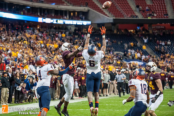 NCAA football 2013 - Texas Bowl: Minnesota vs Syracuse