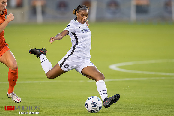 Crystal Dunn