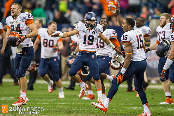 NCAA football 2013 - Texas Bowl: Minnesota vs Syracuse