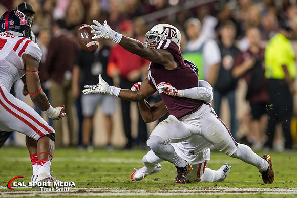NCAA Football 2016: Ole Miss vs Texas A&M NOV 12