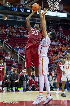 NCAA Basketball 2016: Arkansas vs Texas DEC 17