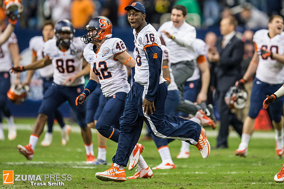 NCAA football 2013 - Texas Bowl: Minnesota vs Syracuse