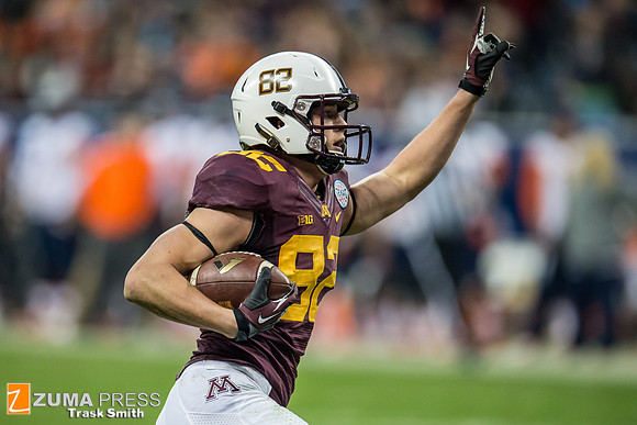 NCAA football 2013 - Texas Bowl: Minnesota vs Syracuse