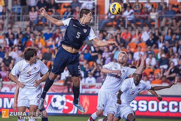 Soccer 2012 - USA and Canada tie 0-0