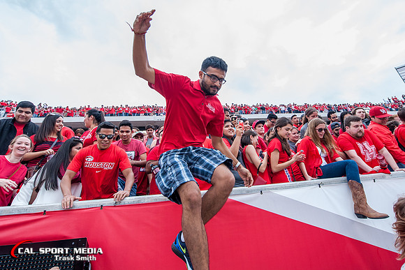 NCAA Football 2015: Navy Midshipmen vs Houston Cougars NOV 27