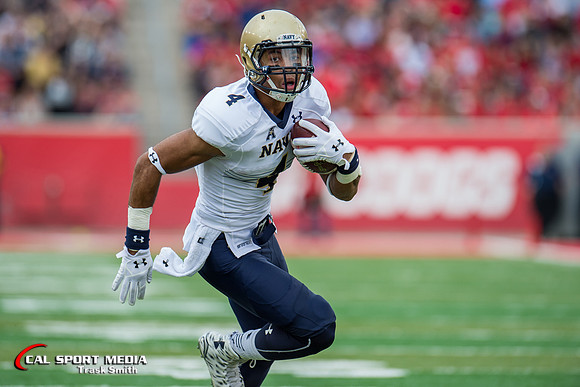 NCAA Football 2015: Navy Midshipmen vs Houston Cougars NOV 27