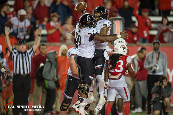 NCAA Football 2015: Cincinnati Bearcats vs Houston Cougars NOV 07