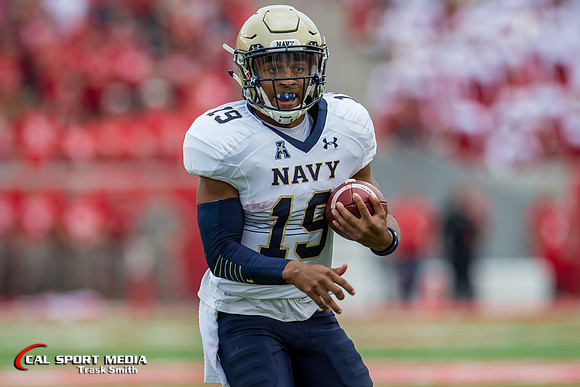 NCAA Football 2015: Navy Midshipmen vs Houston Cougars NOV 27