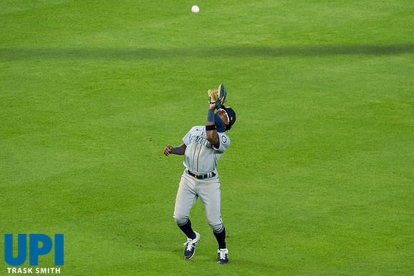 MLB MARINERS ASTROS