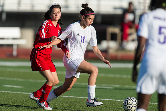 Soccer 2013 – the Angleton Ladycats defeat the El Campo Lady Birds 8-1.