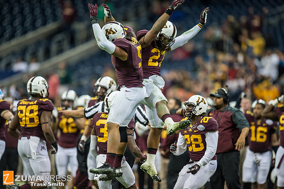 NCAA football 2013 - Texas Bowl: Minnesota vs Syracuse