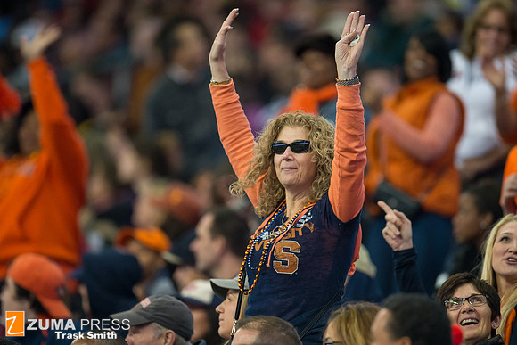 NCAA football 2013 - Texas Bowl: Minnesota vs Syracuse