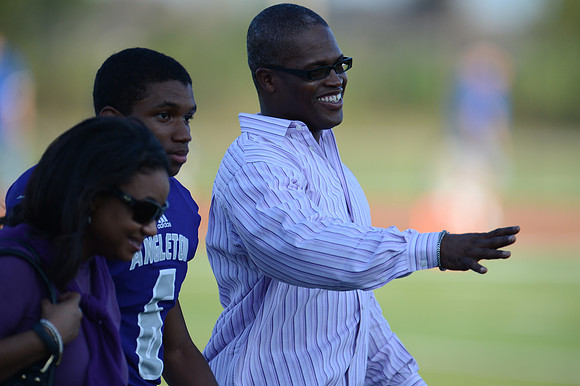 Angleton Wildcats vs. Brazoswood Buccaneers football game 09-07-12