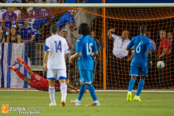Soccer 2014 - Honduras vs Israel