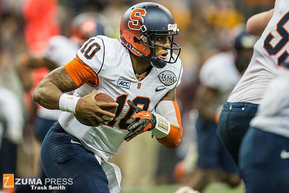 NCAA football 2013 - Texas Bowl: Minnesota vs Syracuse