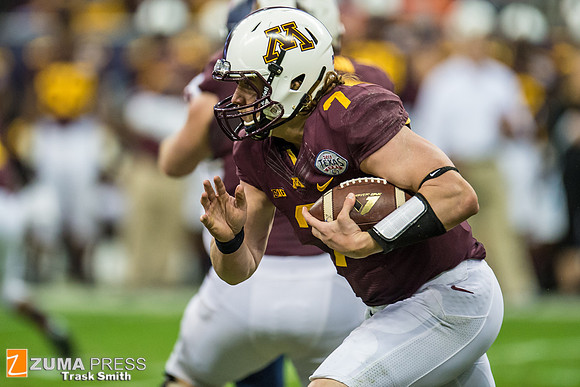 NCAA football 2013 - Texas Bowl: Minnesota vs Syracuse