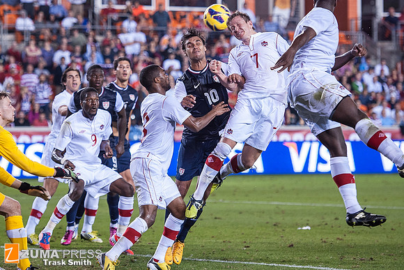 Soccer 2012 - USA and Canada tie 0-0
